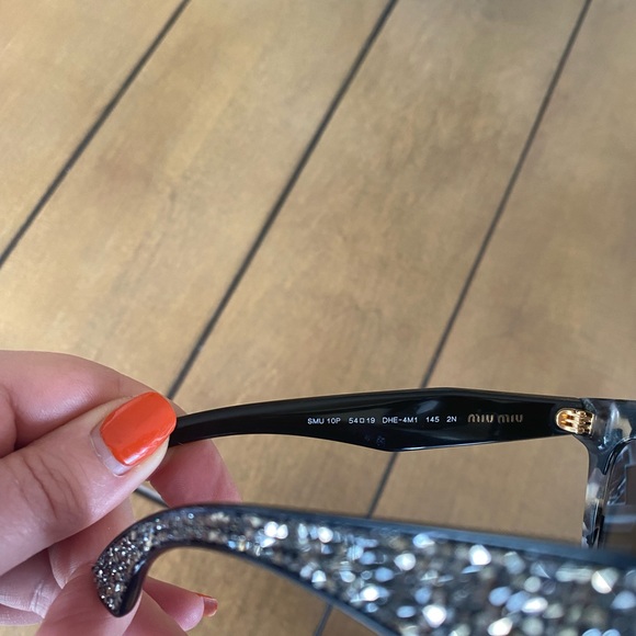 Miu Miu sunglasses with Swarovski Crystals - Picture 5 of 5